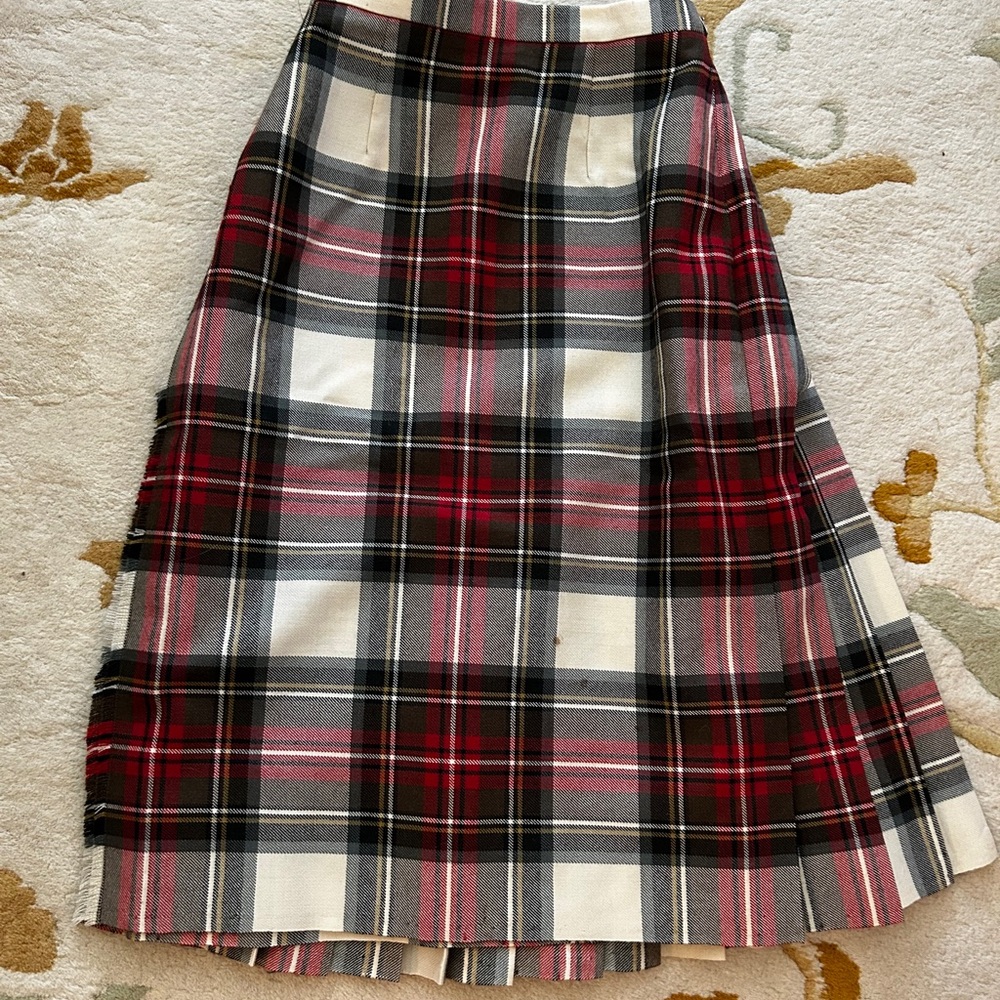 Authentic Scottish kilt…vintage 1982. Chic Tartan Midi Skirt - Red, Black, White